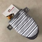 028332663021 Kitchenaid Pack Mini Mitt Grey Easy Silicon Grip