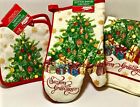 206581 1707 Christmas House Kitchen 639277466228