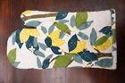 80000062 Home Manor Kitchen Floral Oven Mitt