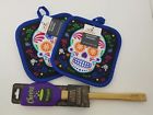 825540085559 Celebrate Halloween Skulls Potholder And Thyme Table Witches