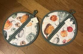 57773947 Anthropologie Nwt Set Of 2 Hello Pumpkin Pot Holders