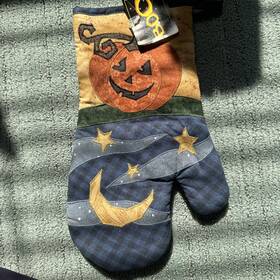 Barth And Dryfuss 029441508371 Nwt Seasonal Collection Boo Halloween Cotton Oven Mitt Pumpkin-moon-stars