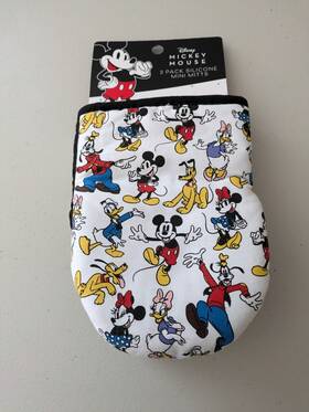 Best Brands 042887587649 Disneys Mickey Mouse And Friends 2 Pack Mini Mitts With Silicone Nwt