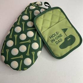 Brightstar 840362704228 Hot Pad And Oven Mitt Set Hole In One Golfing Golf Balls Tee New