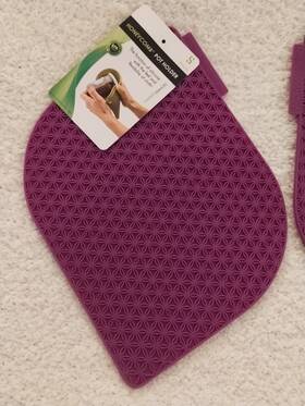 Charles Viancin 152555161644 2 Honeycomb Silicone Potholders Heat Resistant Bpa Free Plum