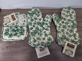 Corelle 073558284123 3 Pc Coordinates Callaway Green Ivy 2 Oven Mitts And Pot Holder Vintage
