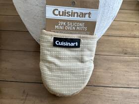 Cuisinart 042887768468 Silicone Mini Oven Mitts Nonslip Grip One Size Set Of 2 New