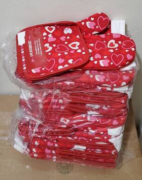 Deals 639277068415 Valentine Heart Print 4-pc Kitchen Set Oven Mitt Pot Holder Dish Towel Lot 12