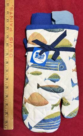 13155 Dei One Fish Design Oven Mitt And 2 Dish Towels 3 Piece Set New