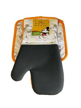 Disney 042887326590 Mickey Mouse Oversized Oven Mitt Potholder Set Fall Halloween Colors New
