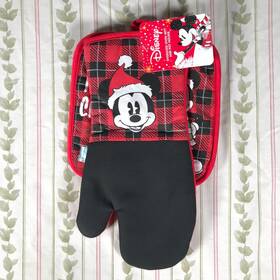 Disney 042887348035 Nwt Mickey Mouse Christmas Oversized Oven Mitt And Potholder Beige Red