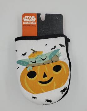 Disney 042887371637 2 Pack Mini Oven Mitts Star Wars Mandalorian Baby Yoda Pumpkin Halloween B56 M