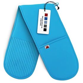 Double Oven Mitt With The Heat Resistance Of Silicone And Flexibility Cotton