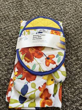 Fiesta 028332782296 Poppy Towel Pot Holder Oven Mitt 3 Pc Set Floral Nwt Fiestaware
