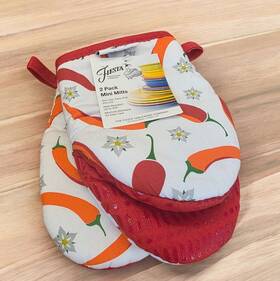 Fiesta 028332800495 Oven Mitts Mini Pot Holder Chili Peppers Fiestaware Red White 5.5 Inch X8 Nwt