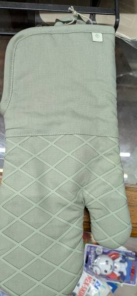 Figmint 196761825515 Oven Mitt Sage Green Nwt