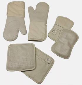 Gourmet Classics 844260062466 6-pc Silicone 2 Oven Mitts Pot Holders Grabbers Beige