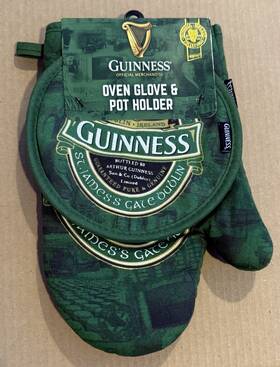 05348 Guinness Official Merchandise Irish Stout Beer Oven Glove And Pot Holder Set 5390711607182 New