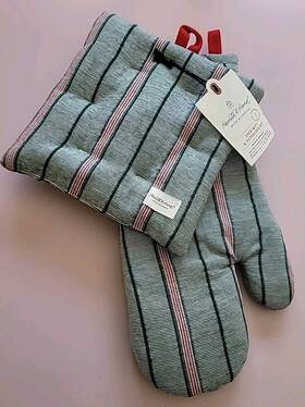 Hearth & Hand With Magnolia 198420995829 Oven Mitten And Potholder Set Green/red Stripe Nwt