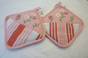 Heritage Lace 734573060443 2pk Quilted Kitchen Pot Holders By Pink - New