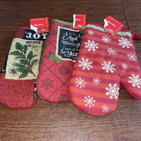 Holiday Style 848405013894 Nwt Three Different Christmas / Oven Mitts Cotton 7 Inch X 10