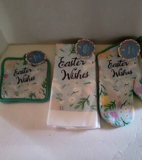 Home Collection 195464579596 Easter Wishes Kitchen Towel Oven Mitt And 2 Potholders Set-brand New With Tags