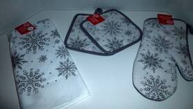 Home Collection 195464726013 Snowflakes 4-piece Kitchen Set-oven Mitt/towel/2 Potholders-brand New
