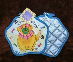Kay Dee 723886523820 Dog Potholder Set Days Pattern Nwt