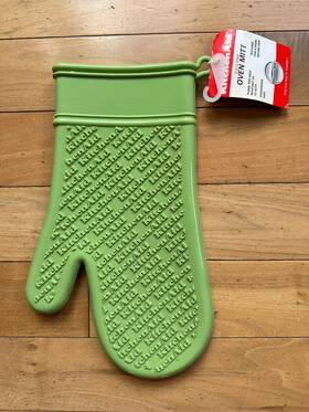 Kitchenaid 028332406505 Silicone Oven Mitt Green Textured Heat Flame Resistant 145 Degrees