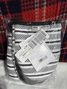Kitchenaid 028332736695 Albany Mini Oven Mitt 2-pack Set Matte Black 5.5 Inch X8