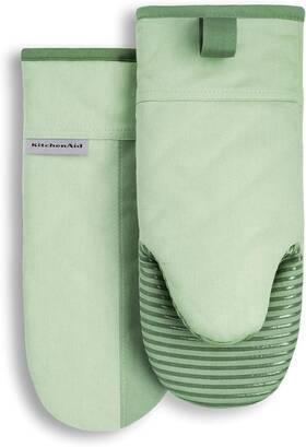 Kitchenaid 028332768184 Beacon Two-tone Non-slip Oven Mitt Set Pistachio/graphite Green 5.7