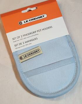 Le Creuset 630870098458 Coastal Blue Set Of 2 Fingergrip Pot Holders 100% Cotton Canvas Nwt