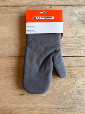 Le Creuset 630870208840 100% Cotton 14in Oven Mitt Flint Grey New