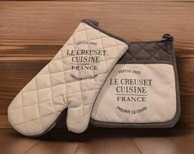 Le Creuset 630870248495 2 New Heritage Rare Truffle Quilted Oven Mitt Pot Holder Set Sold Out