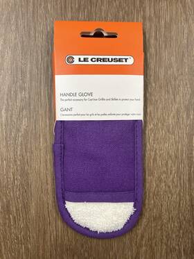 Le Creuset 630870259637 Inch Ultra Violet 100% Cotton Skillet Sleeve Glove Pot Holder Fabric