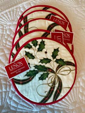 7446 Lenox New Christmas Pot Holder Oven Mitt Holiday Nouveau Holly