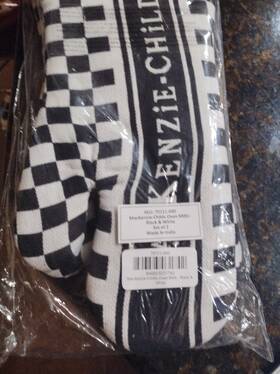 Mackenzie-childs 846823031742 Retired Black And White Courtly Check Oven Mitts. New