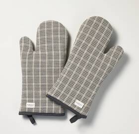 Magnolia 199268522062 Hearth And Hand With Oven Mitts Set Of 2 New