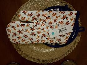 Martha Stewart 100124689002 Floral Cotton Oven Mitt And Pot Holder Set White Orange Navy