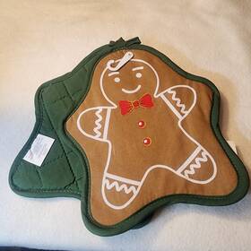 Midland 032251635977 New Pot Holders Christmas Gingerbread Men Winter Holidays Set Of 2