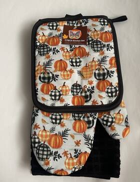 Midwood Brands 032251982446 New 5 Piece Kitchen Set 2 Potholders 1 Oven Mitt Microfiber Towels Fall Theme