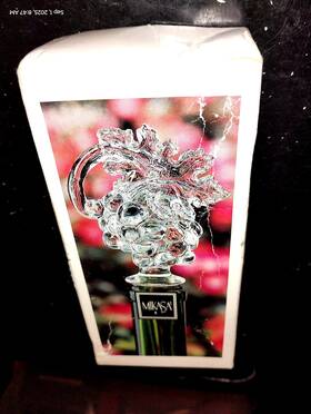 T8174900 Mikasa New Fruit Grape Vine Glass Collection Bottle Stopper