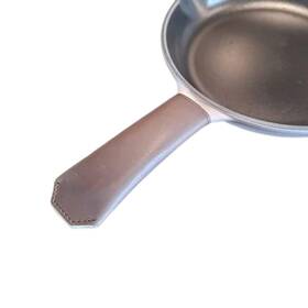 Northwind Supply 304369938319 Leather Pot Handle Cover Handmade Skillet Sleeve Heat-resistant Fu