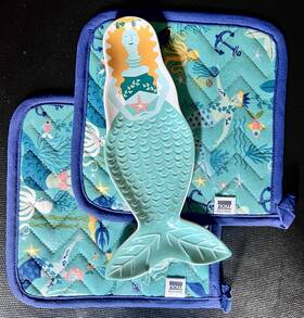 803898 Now Designs Sea Spellft Set- Pot Holders 2-pk And Spoon Rest Mermaid New