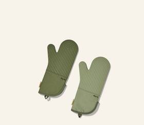 Our Place 850051746309 Kitchen Oven Mitts Color Sage