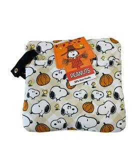 Peanuts 042887351530 Snoopy Woodstock Hot Pads Oven Mitts Fall Pumpkin Tan White 2 Pk New