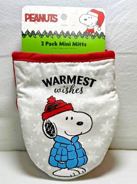Peanuts 042887866096 Snoopy Puffer Jacket Oven Mitts Christmas Holiday Decor/gift New