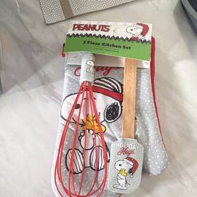 2022-pnt Peanuts Holiday Hugs 3pc Kitchen Set Oven Mitt Spatula Whisk Quilted