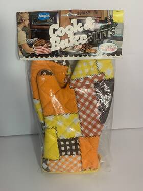 1499-763 Plaid Vintage Magla Oven Mitts Quilted Checked 2 Pack Teflon Cook Bake Barbecue