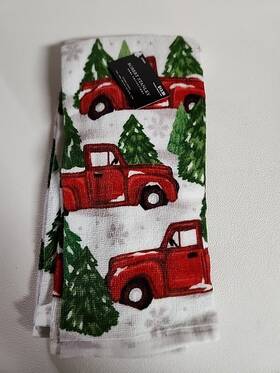 5744412 Robert Stanley Christmas Kitchen Towels 2 Piece Red Pickup Truck Trees 15x25 Nos